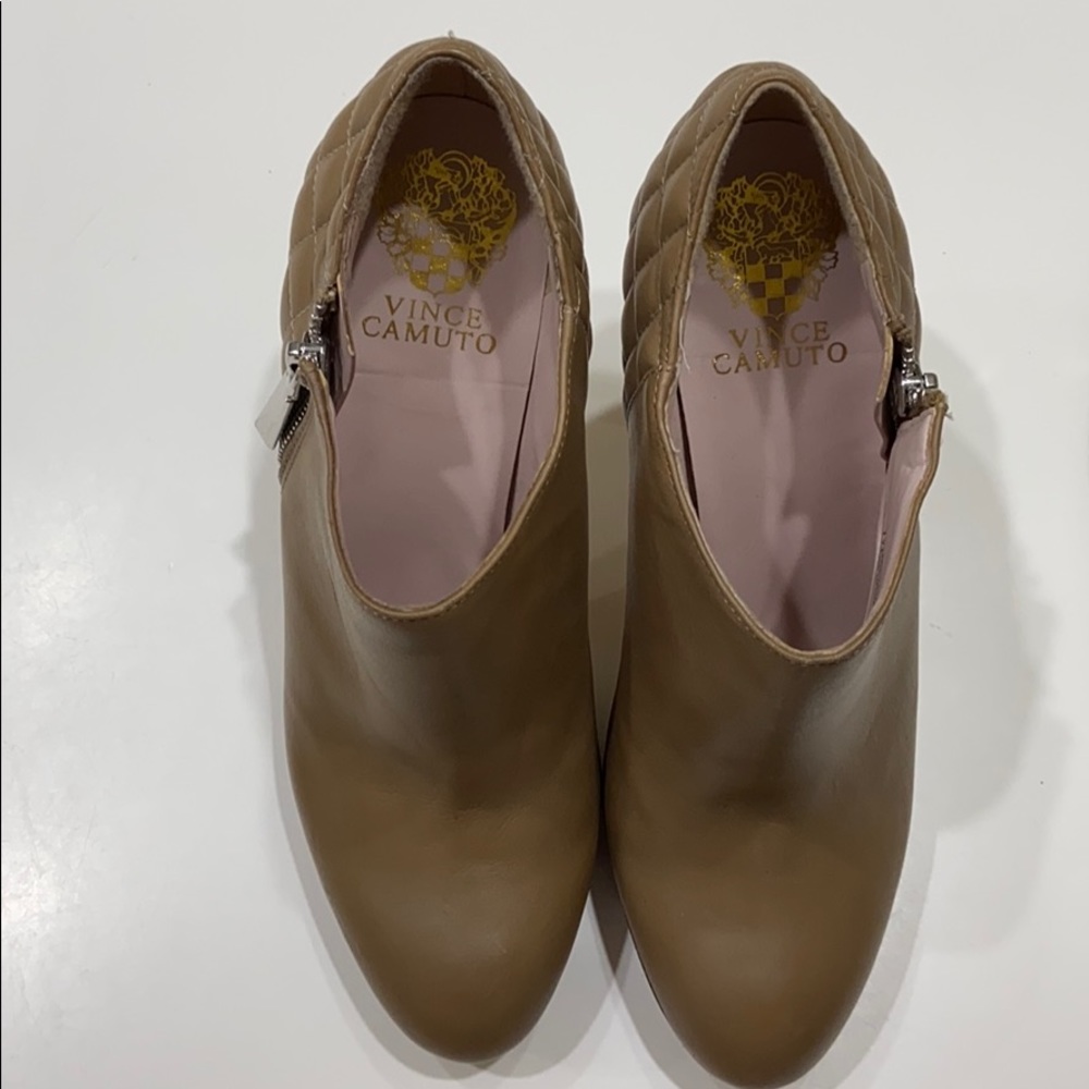 Vince Camuto Heel - Picture 5 of 5